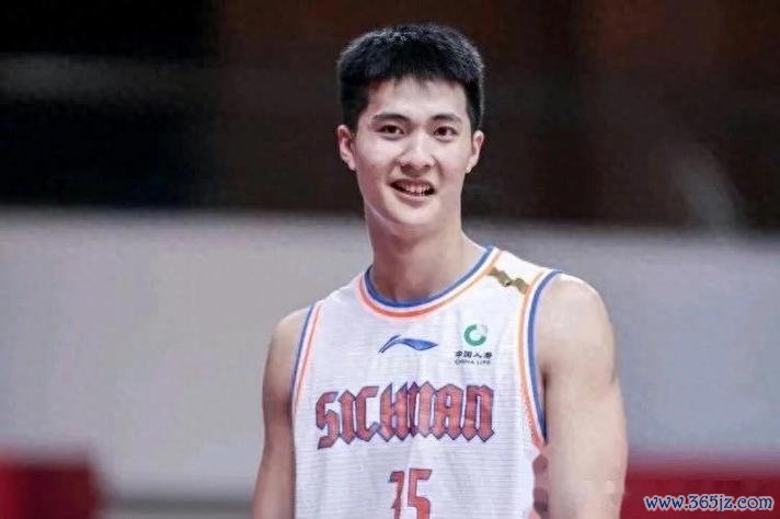 萨林杰24+19助北控逆转新疆 朱松玮贡献19分